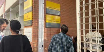 El Ayuntamiento de Valencia mantiene operativas las oficinas de atención en tres pedanías del sur el fin de semana para asistir a afectados por la DANA