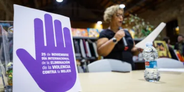 Actividades en las Bibliotecas Municipales de Valencia por el 25N: Concienciación y Cultura