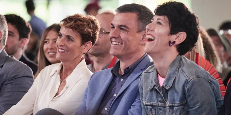 El Gobierno reconoce el riesgo de pobreza sobrevenida y mejora el acceso al Ingreso Mínimo Vital tras la DANA 1 El Gobierno reconoce el riesgo de pobreza sobrevenida y mejora el acceso al Ingreso Mínimo Vital tras la DANA