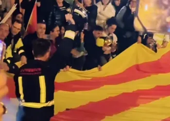 Bomberos exigen una ley de coordinación tras la dana en Valencia