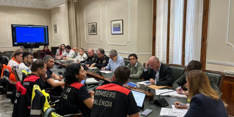 Valencia suspende las clases en 2 distritos y cierra centros sociales por la alerta naranja por lluvias 1 Valencia suspende las clases en 2 distritos y cierra centros sociales por la alerta naranja por lluvias