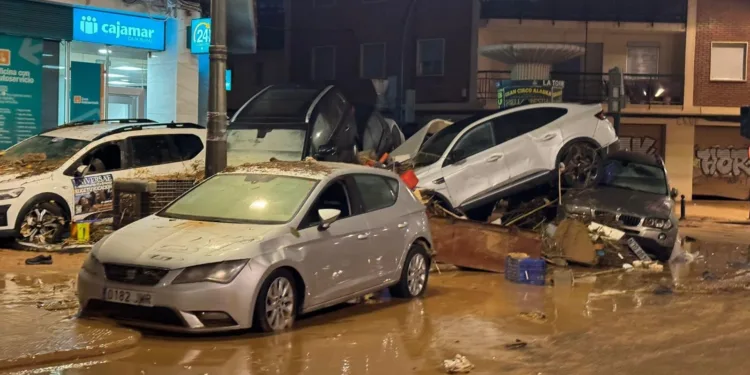 Guía de salud para zonas #DANA o personas que hayan participado en tareas de limpieza 1 Guía de salud para zonas #DANA o personas que hayan participado en tareas de limpieza