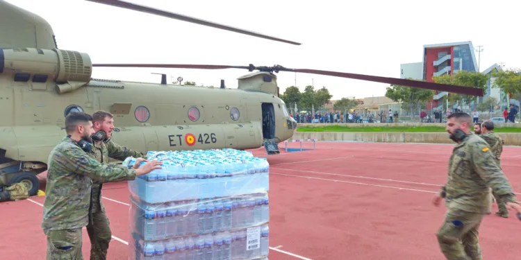 ¿Por qué el Ejército tardó cuatro días en llegar a Valencia tras la DANA? Razones detrás de la respuesta militar 1 ¿Por qué el Ejército tardó cuatro días en llegar a Valencia tras la DANA? Razones detrás de la respuesta militar