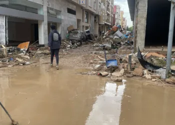 Catarroja se vuelca en la limpieza y reconstrucción tras las inundaciones provocadas por la DANA 5 Catarroja se vuelca en la limpieza y reconstrucción tras las inundaciones provocadas por la DANA