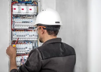 El alumnado de FP podrá realizar las prácticas en voluntariado de zonas afectadas por la #DANA 2 El alumnado de FP podrá realizar las prácticas en voluntariado de zonas afectadas por la #DANA
