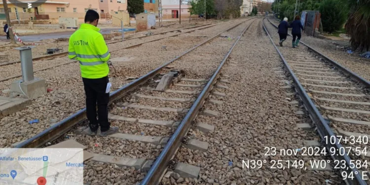 Supervisada la reconstrucción de vías en Algemesí tras la DANA: avance en la C1-C2 y recuperación del cauce del Turia 1 Supervisada la reconstrucción de vías en Algemesí tras la DANA: avance en la C1-C2 y recuperación del cauce del Turia