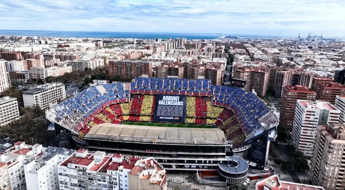 El Valencia CF y su gran homenaje a las víctimas de la #DANA