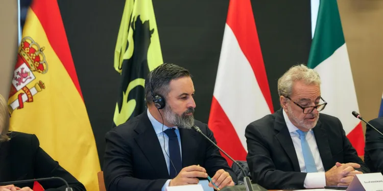 Santiago Abascal, nuevo presidente de Patriots: Un liderazgo europeo con ambición de cambiar el equilibrio político 1 Santiago Abascal, nuevo presidente de Patriots: Un liderazgo europeo con ambición de cambiar el equilibrio político