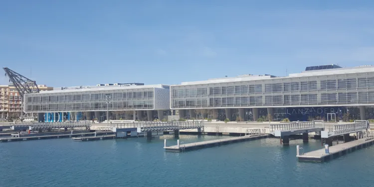 Juan Roig lanza la iniciativa Alcem-se que incluye 25 millones en ayudas directas para empresas afectadas por la Dana