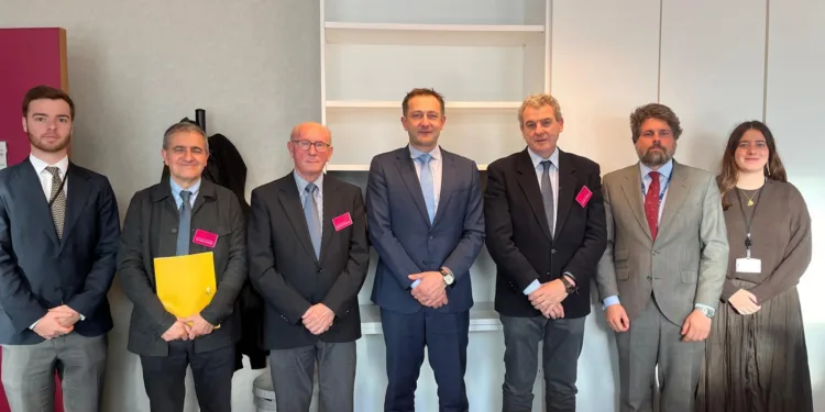 AVA-ASAJA entrega al futuro comisario Hansen un plan para reconstruir la agricultura valenciana 1 AVA-ASAJA entrega al futuro comisario Hansen un plan para reconstruir la agricultura valenciana