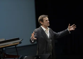 Simon Keenlyside regresa a Les Arts con obras del Romanticismo germánico y la ‘mélodie’ francesa 6 Simon Keenlyside regresa a Les Arts con obras del Romanticismo germánico y la ‘mélodie’ francesa