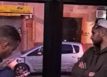 DENUNCIA Crece la picaresca en los autobuses de la EMT, pasajeros suben sin pagar aprovechando las aglomeraciones