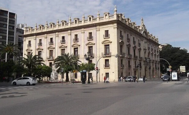 El TSJCV recibe la primera querella contra Carlos Mazón por la gestión de la DANA 1 El TSJCV recibe la primera querella contra Carlos Mazón por la gestión de la DANA