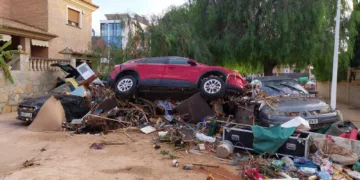 Las dos horas en blanco de Mazón del martes de la DANA. Descoordinación y descontrol absoluto 8 días después
