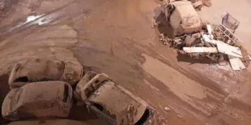 Y el fango volvió a La Torre y a muchas de las poblaciones, y en otras aún no se ha ido