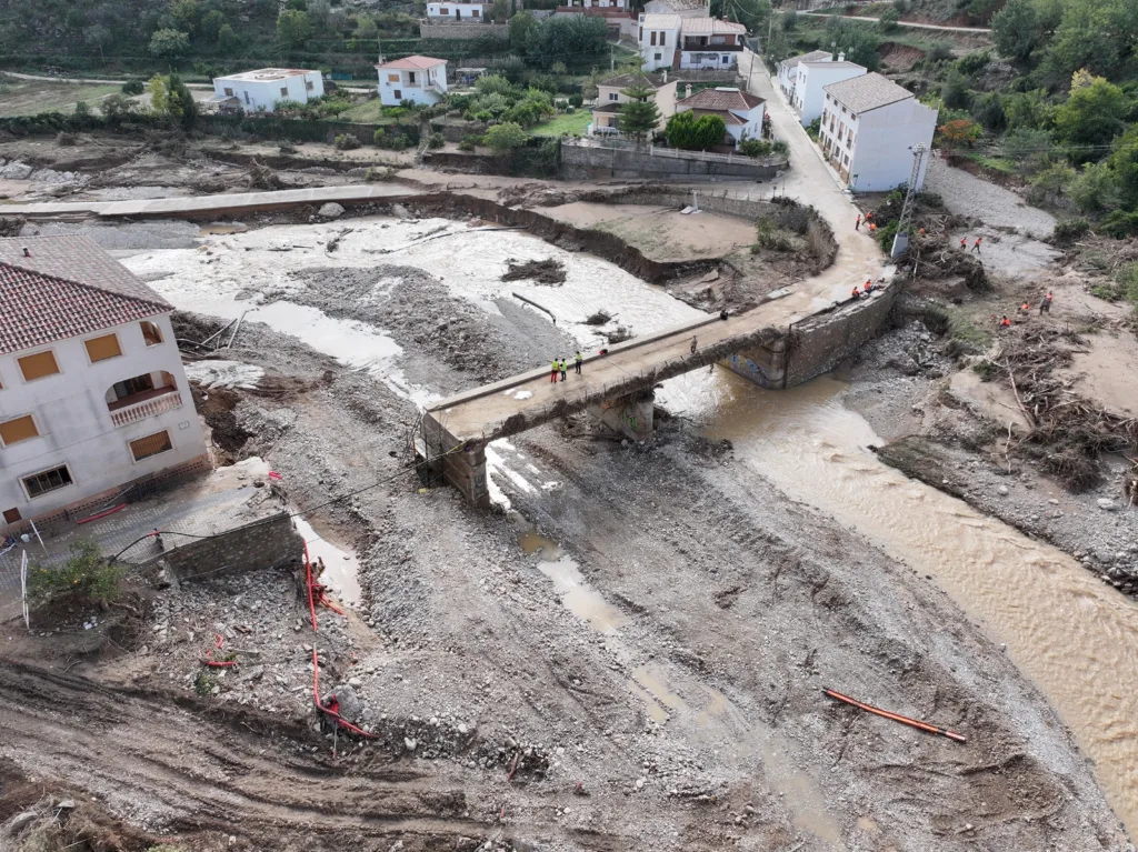 La Diputació de Valencia establece 25 intervenciones prioritarias sobre las estructuras de carreteras para la reconstrucción 2 WhatsApp Image 2024 11 18 at 16.23.13