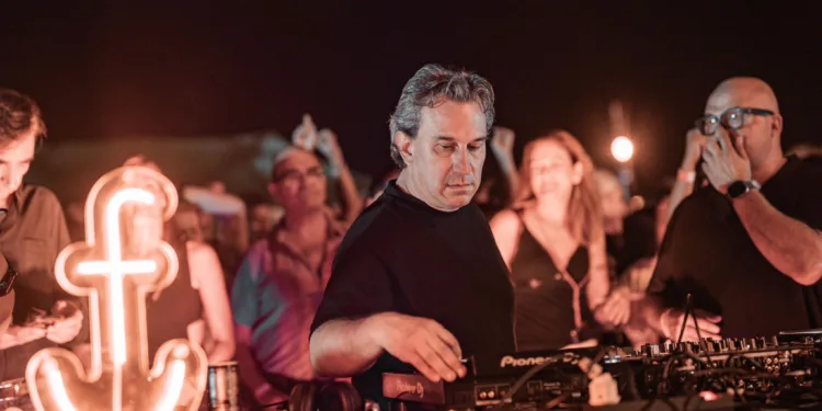 Fotur y ProDJ organizan un Tardeo Remember solidario pre navideño para el 14 de Diciembre 1 Fotur y ProDJ organizan un Tardeo Remember solidario pre navideño para el 14 de Diciembre