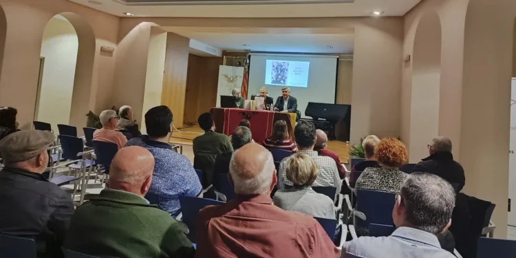 Acte commemoratiu del 550 aniversari de l'impressió de les Trobes en Lahors de la Verge Maria 1 Acte commemoratiu del 550 aniversari de l'impressió de les Trobes en Lahors de la Verge Maria