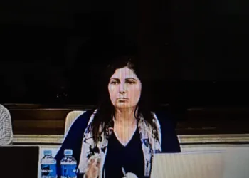 La alcaldesa de Paiporta con los votos de PSPV y Compromís se niega a asumir el último gasto de agua de garajes y bajos