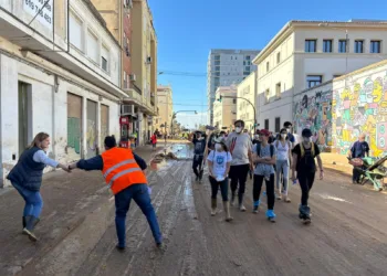 El Ayuntamiento moviliza 2.400 efectivos municipales en las pedanías del sur afectadas por la DANA