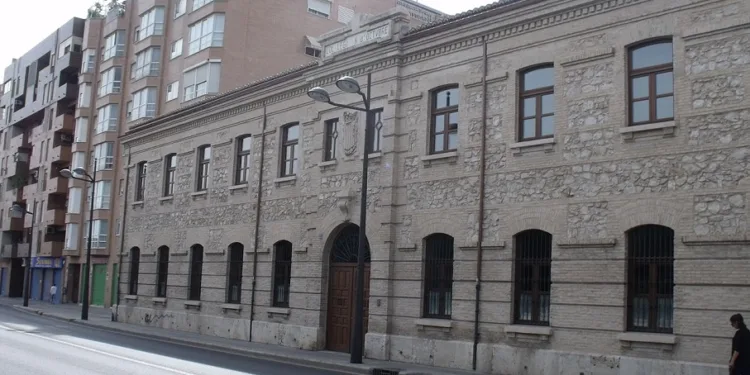 Valencia avanza en la declaración BRL de la Antigua Prisión de Mujeres y el Depósito de Gas Lebón para proteger su patrimonio local