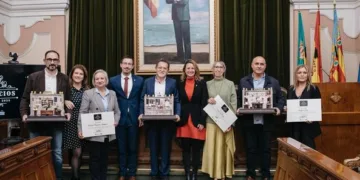 Castellón reconoce a Carnicería Royo, Muscari Floristería Chabrera y Relojería Sanz en la Gala de Comercios Veteranos 2024