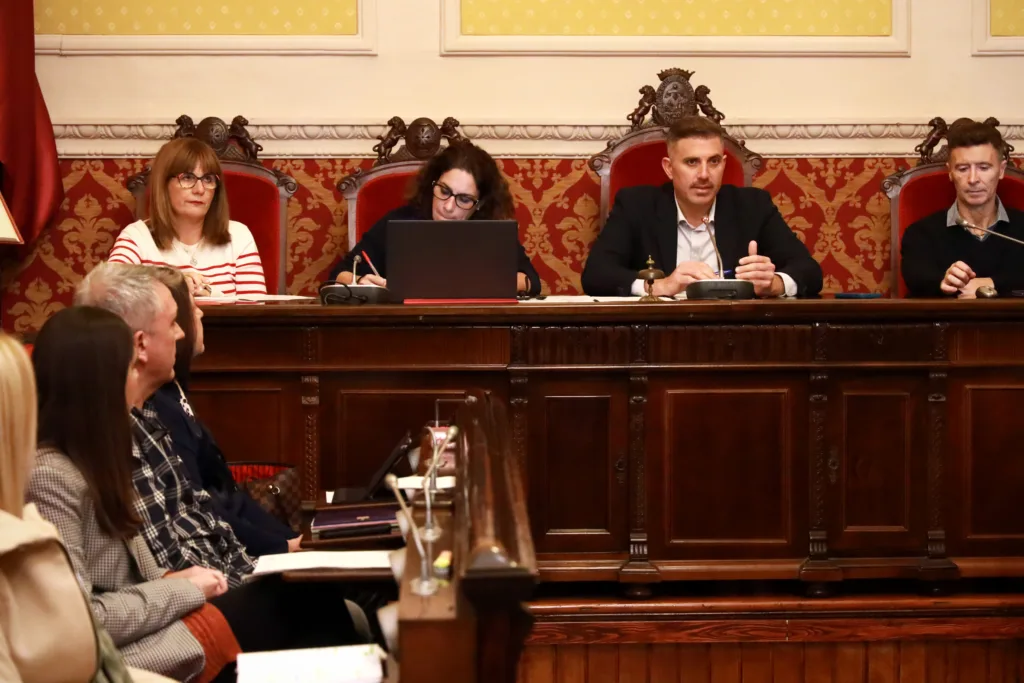 Cullera congela los impuestos por décimo año consecutivo y aprueba un presupuesto récord para 2025 4 cullera 1