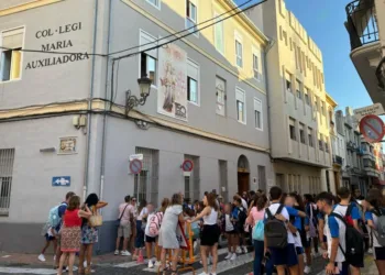 La comunidad educativa de Sueca se vuelca en el acogimiento de alumnado de los municipios afectados por la DANA 1 La comunidad educativa de Sueca se vuelca en el acogimiento de alumnado de los municipios afectados por la DANA