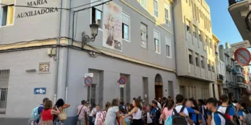 La comunidad educativa de Sueca se vuelca en el acogimiento de alumnado de los municipios afectados por la DANA