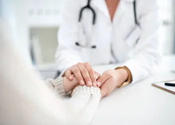 Sanidad atiende a 391 pacientes crónicos de zonas afectadas por la DANA que requerían asistencia inmediata 1 Sanidad atiende a 391 pacientes crónicos de zonas afectadas por la DANA que requerían asistencia inmediata gracias al seguimiento telefónico instalado en La Fe