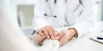 Sanidad atiende a 391 pacientes crónicos de zonas afectadas por la DANA que requerían asistencia inmediata gracias al seguimiento telefónico instalado en La Fe