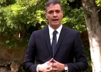 Sánchez señala a Mazón por la gestión de la DANA: «Algunos no han estado a la altura de sus responsabilidades»