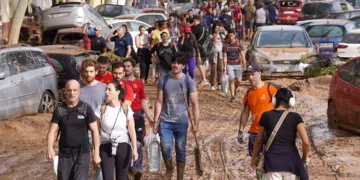 La parroquia de La Torre se ha convertido en el epicentro de la ayuda por la Dana