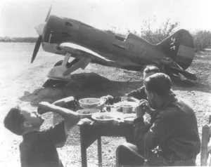 sagunto Pilotos comiendo a pie de Mosca