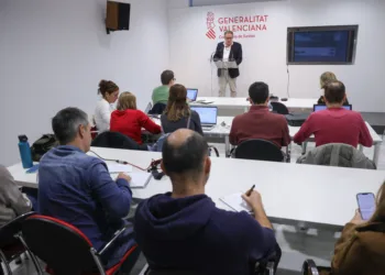 Sanidad abrirá unidades de trauma en los departamentos afectados por la DANA para prevenir el estrés postraumático de la ciudadanía 1 Sanidad abrirá unidades de trauma en cada uno de los departamentos afectados por la DANA