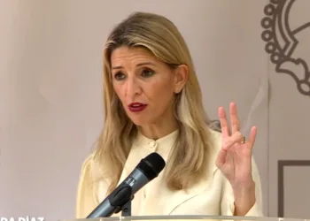 Las empresas deberán informar de los algoritmos que influyen en salarios, horarios, tareas o despidos 14 yolanda diaz 7