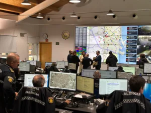 La Policía Local de Valencia se hace cargo de la seguridad de Llocnou de la Corona, pueblo afectado por la #DANA 2 1217 PLV Llocnou de la Corona 3