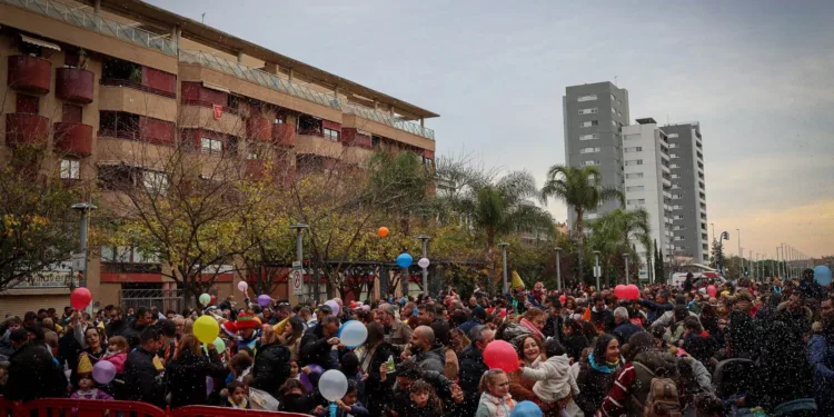 Torrent prepara unas campanadas infantiles con música, animación, uva y cotillón