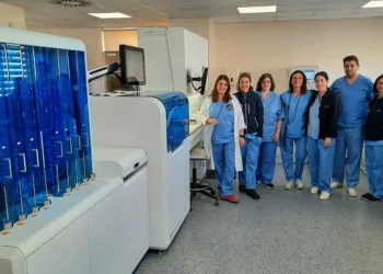 El Hospital Doctor Balmis introduce en la Comunitat Valenciana el cultivo automático de microorganismos para agilizar el diagnóstico de las infecciones