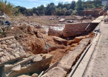 La alcaldesa de Torrent decreta la actuación de emergencia en la entrada a la urbanización de El Pantano 6 La alcaldesa de Torrent decreta la actuación de emergencia en la entrada a la urbanización de El Pantano