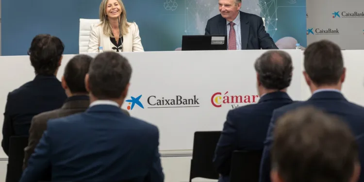 CaixaBank y Cámara Valencia presentan un estudio sobre la sostenibilidad para el comercio exterior valenciano 1 CaixaBank y Cámara Valencia presentan un estudio sobre la sostenibilidad para el comercio exterior valenciano
