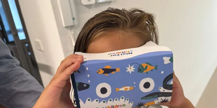 El Hospital Clínico de Valencia incorpora kits de realidad virtual para pacientes pediátricos 1 El Hospital Clínico de Valencia incorpora kits de realidad virtual para pacientes pediátricos que se someten a una cirugía programada