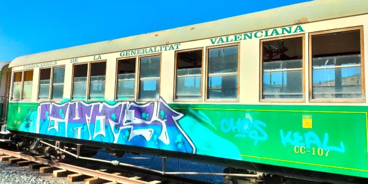 El Tren Limón Exprés de Alicante entra en la Lista Roja del Patrimonio 1 El Tren Limón Exprés de Alicante entra en la Lista Roja del Patrimonio