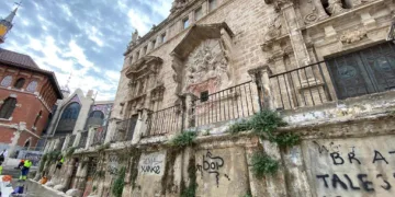 Los socialistas exigen a Catala que obligue a los dueños de les Covetes de San Joan a conservarlos