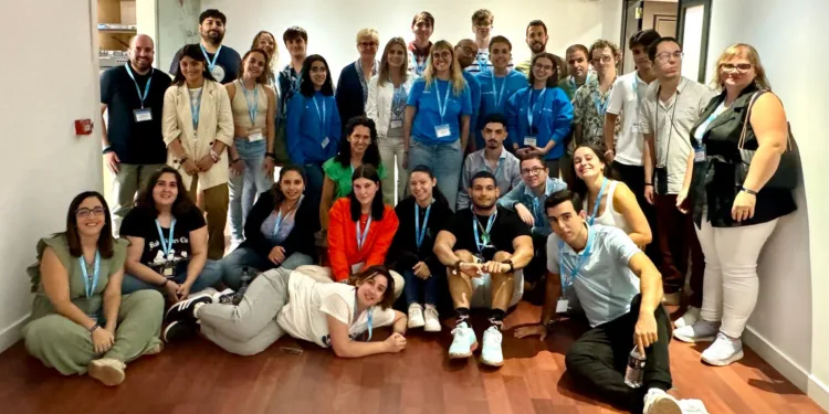 Familias de menores con cáncer destacan el avance en la tasa de supervivencia que logra un 83,9% 1 Familias de menores con cáncer destacan el avance en la tasa de supervivencia que logra un 83,9%