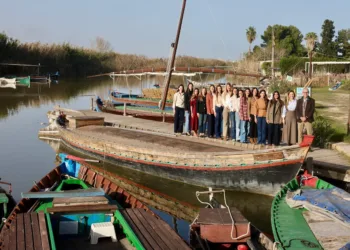 El Palmar recibió una visita muy especial, la Fallera Mayor de Valencia, Berta Peiró, acompañada por su Corte de Honor 1 El Palmar recibió una visita muy especial, la Fallera Mayor de Valencia, Berta Peiró, acompañada por su Corte de Honor