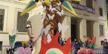 Las Hogueras de Alicante celebran la "Foguera de Nadal" 2024