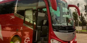 La Generalitat pone en marcha un nuevo corredor de autobús que conectará la Hoya de Buñol con Valencia