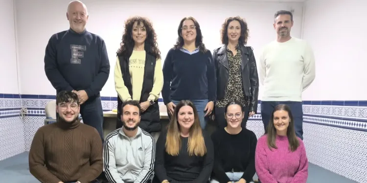 Queda formada la nueva Junta Gestora Fallas de Elda 2024/2025 1 Queda formada la nueva Junta Gestora Fallas de Elda 2024/2025