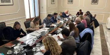 Valencia dará 300€ a las familias que tengan /adopten o acojan un menor en 2025